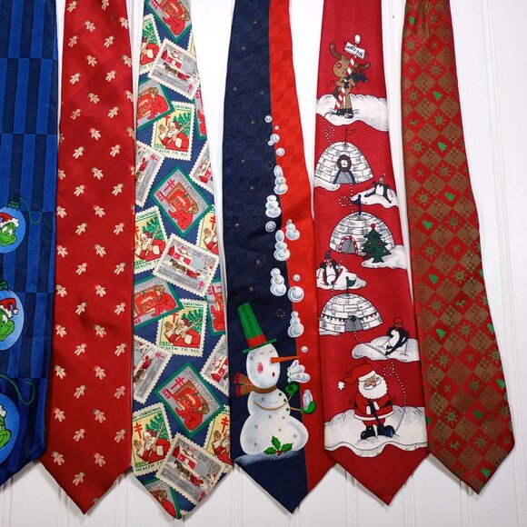 Vintage Christmas Neckties LOT OF 18 Hallmark Santa Claus Grinch Holiday Ties - Picture 13 of 16